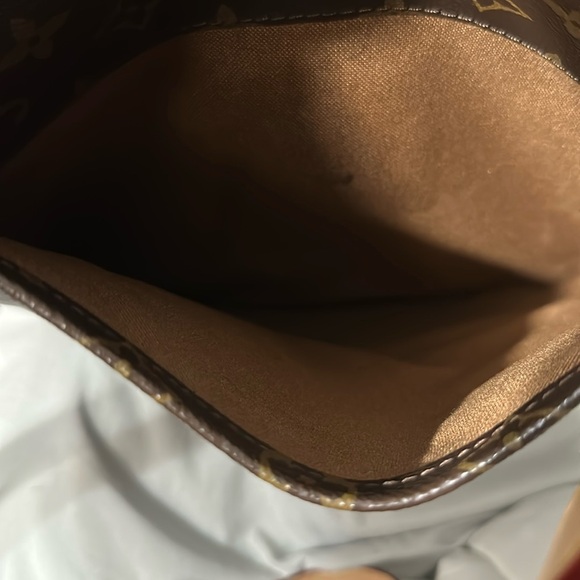 Louis Vuitton Brown Monogram Crossbody Bag - Picture 14 of 16
